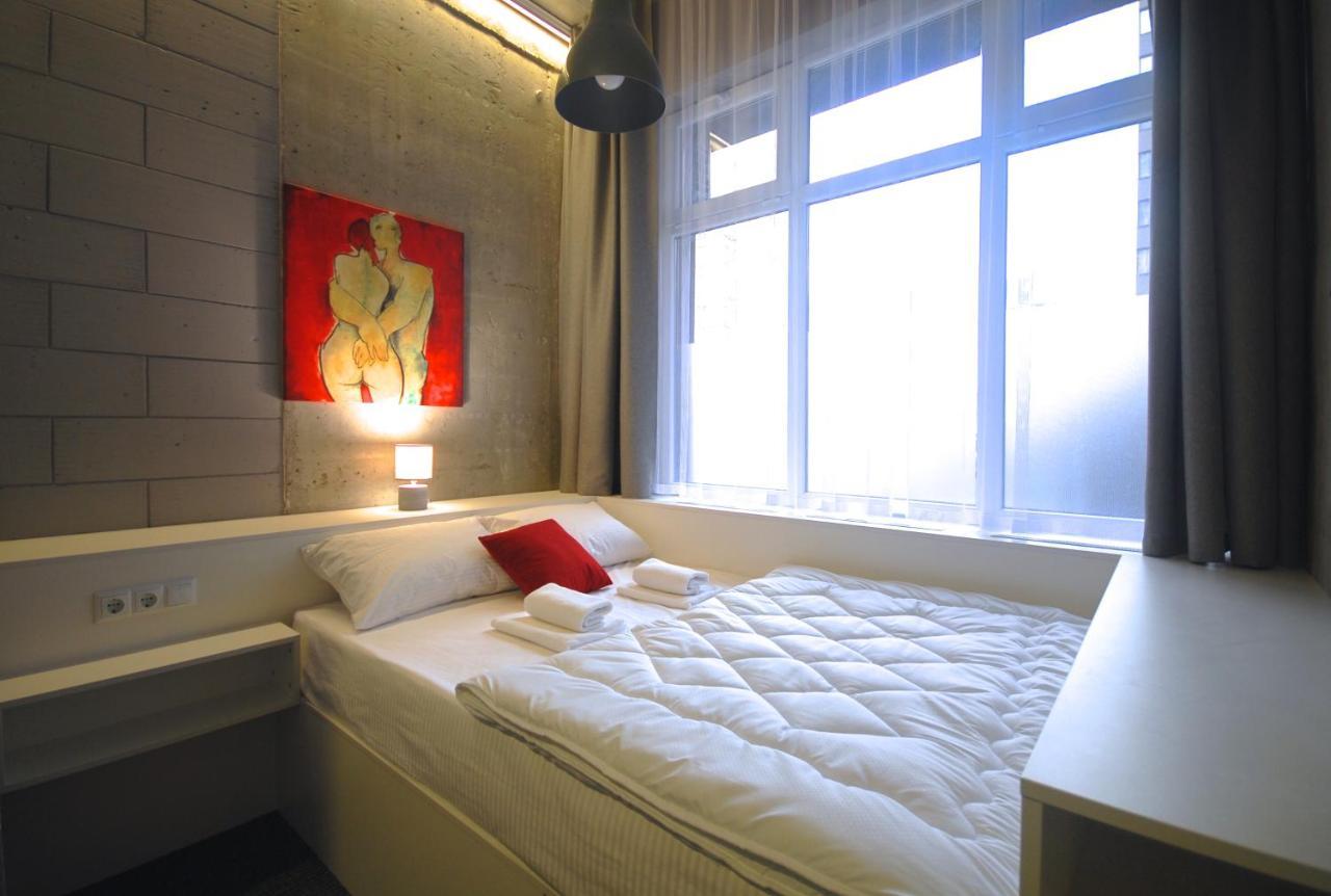 Cubby Hotel Lviv Buitenkant foto