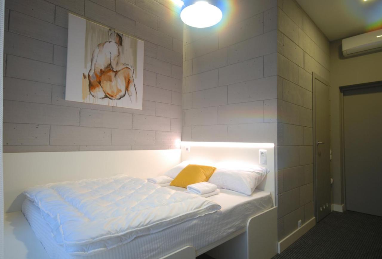 Cubby Hotel Lviv Buitenkant foto
