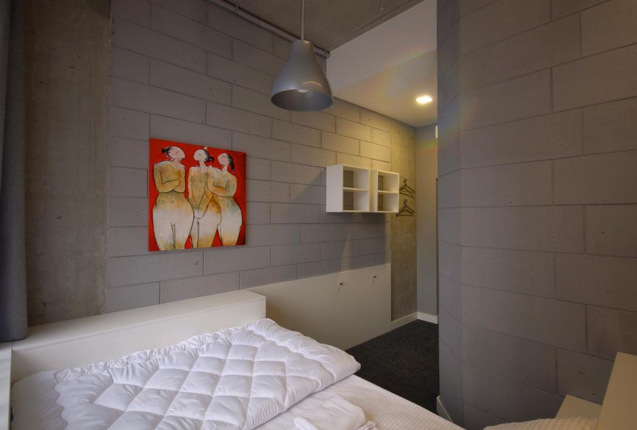 Cubby Hotel Lviv Buitenkant foto